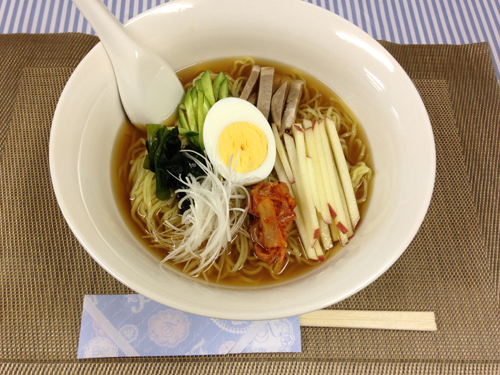 手作りりんご酢でさっぱり麺はいかがですか りんご大学