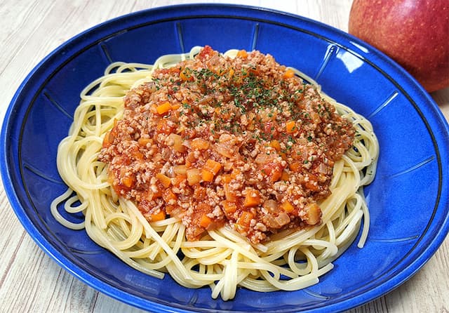 Ground beef sauce with plenty of apples