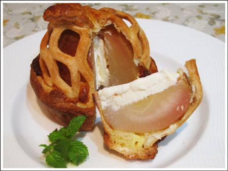 フランス食堂　Chez-moi（シェ・モア）　まるごとりんごチーズ風味パイ