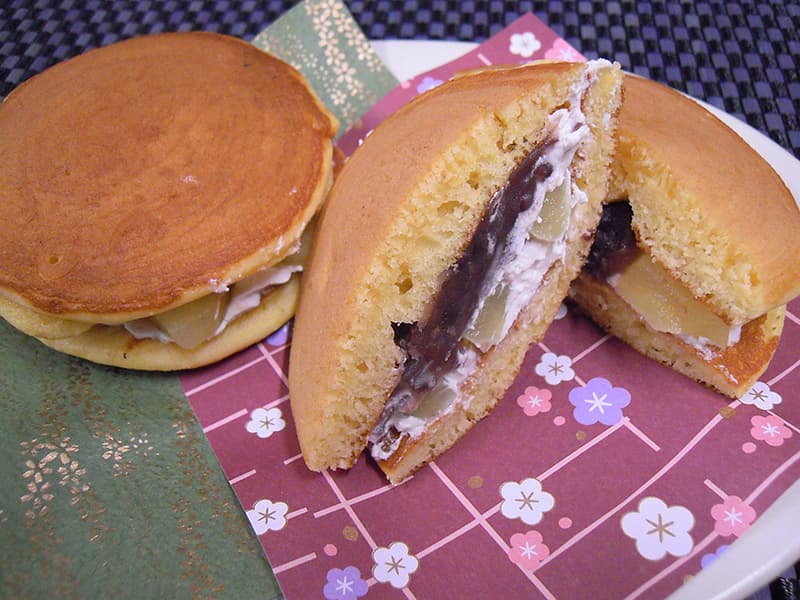 りんごの生どら焼　完成画像