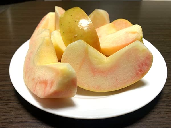 vol.38『りんご「ローズパール」を食べてみました』 画像