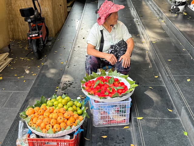 このように、普通に道端で売っています 画像