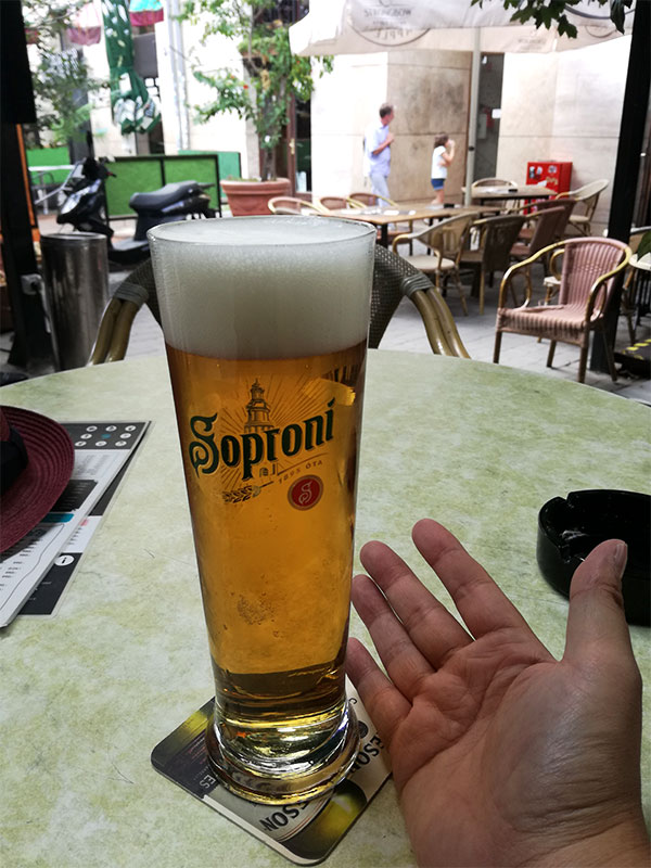 ハンガリーの地ビール”ショプロニー”